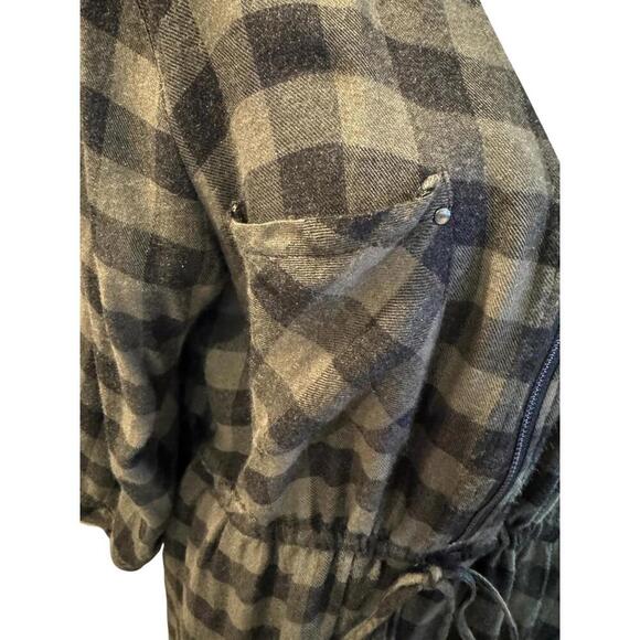 Torid Flannel Dress Size 2XL - Stylish & Cozy! - Picture 4 of 8